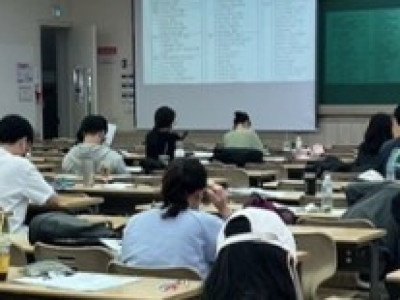 인티] 토익학원에 30살 아저씨 다니는데.jpg